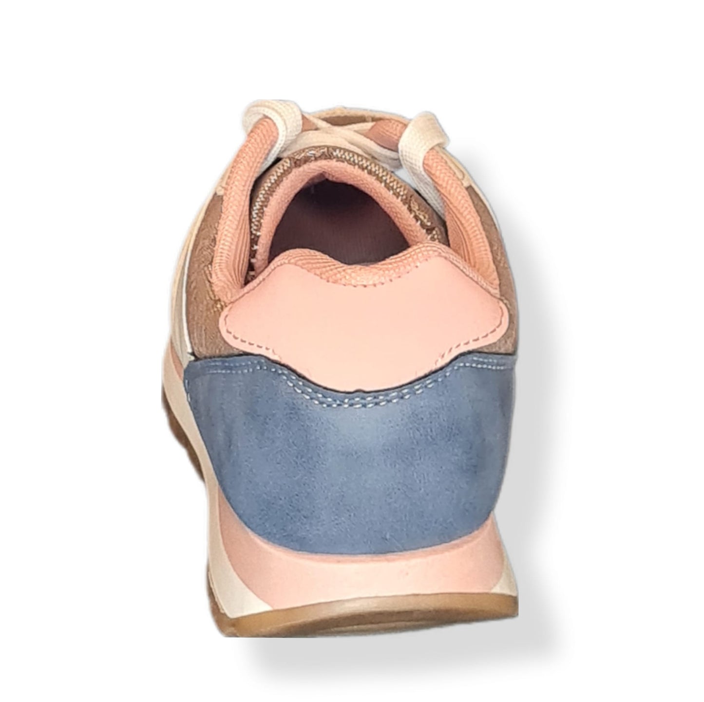 Dieser sportliche Sneaker in Weiß, Rose und Blau ist der perfekte Begleiter für jeden Tag. Der Schnürschuh bietet festen Halt, während die EVA Zwischensohle für bequemes Laufen sorgt. Dank des Obermaterials aus Synthetik ist der Schuh leicht und strapazierfähig. Mit einem mittelhohen Absatz von 3cm ist er sowohl für den Sport als auch für den Alltag stylisch und komfortabel. Ansicht Absatz von hinten.