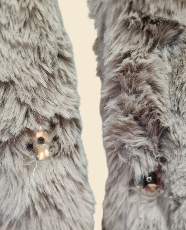 Druckknöpfe bei Webpelzmantel Fake Fur